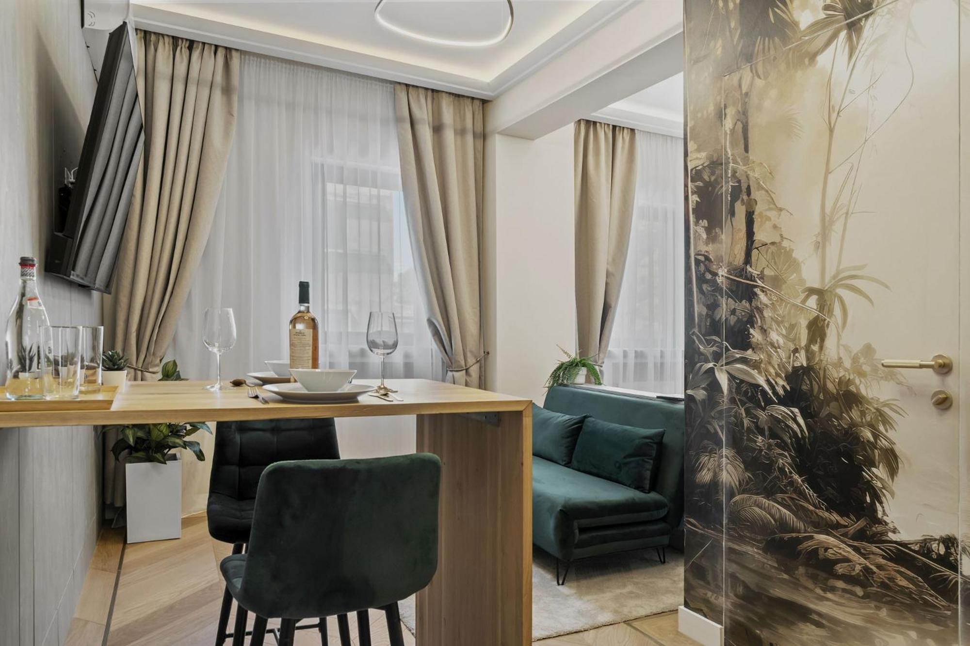 Studio Jungle Breath - City Centre Bucarest Exterior foto